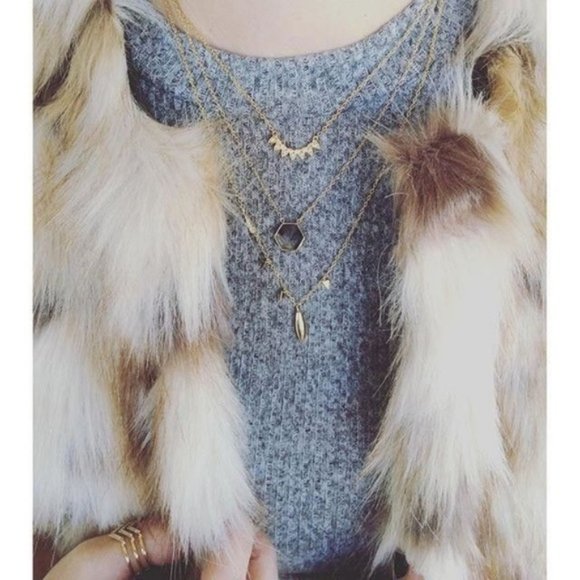 Stella & Dot | Gold + Tourmaline Quartz Nova Pendant Layering Necklace - Picture 10 of 10